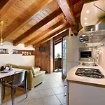 Pelot-de La Masse Apartment *