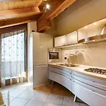 Pelot-de La Masse Apartment *